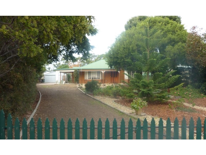 2 Fern Close, Dodges Ferry TAS 7173