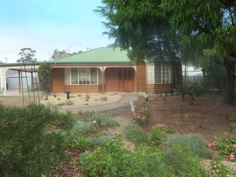 2 Fern Close, Dodges Ferry TAS 7173