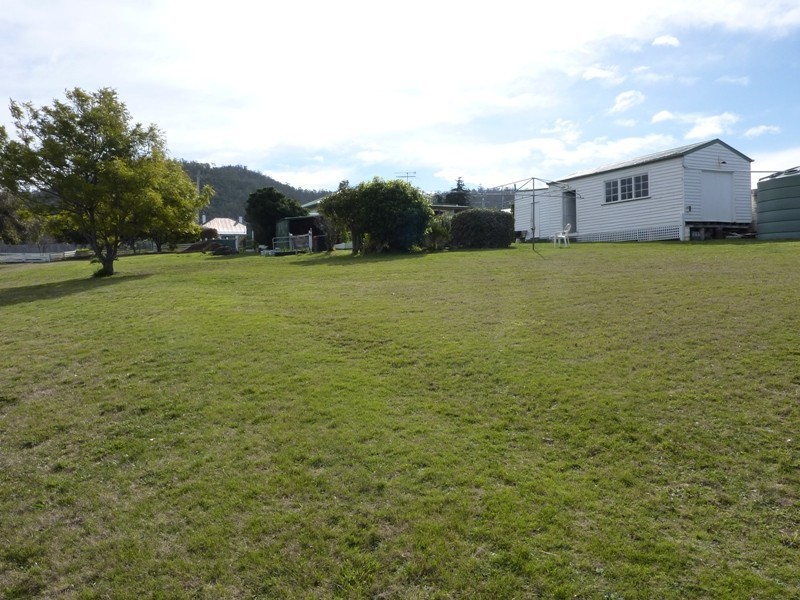 91 Arthur Highway, Dunalley TAS 7177