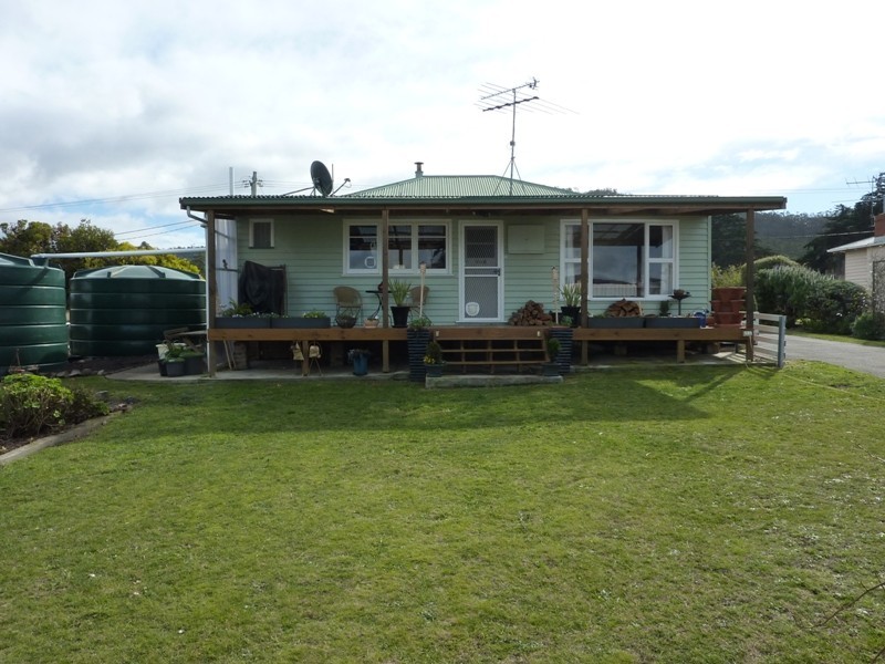 91 Arthur Highway, Dunalley TAS 7177