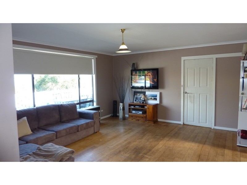 1  Bay Road, Midway Point TAS 7171