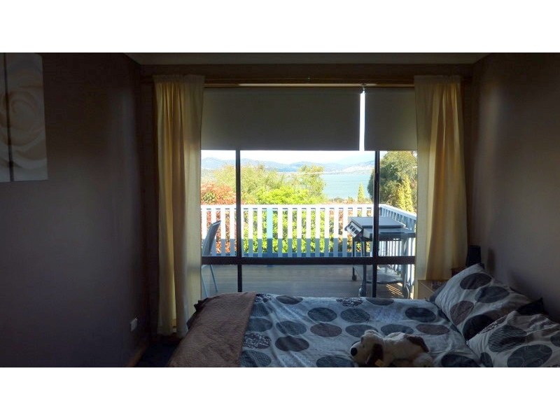 1  Bay Road, Midway Point TAS 7171