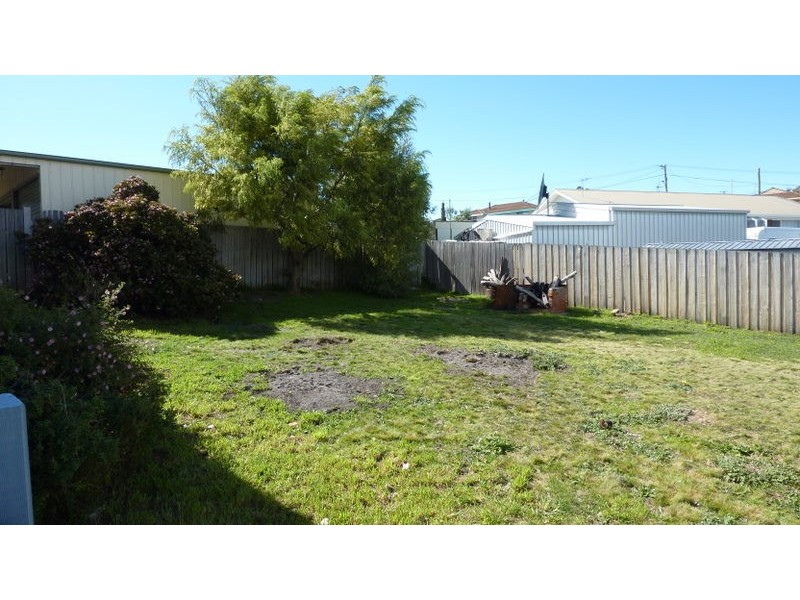 1  Bay Road, Midway Point TAS 7171