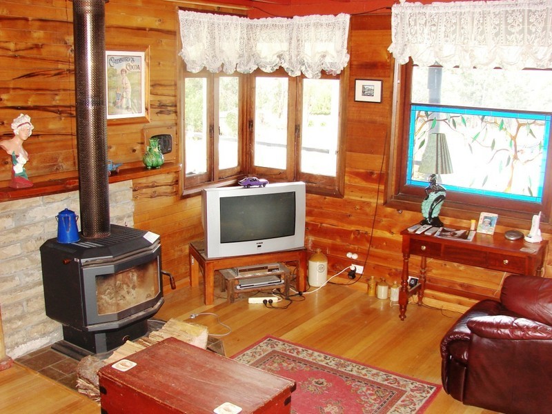 599 Roaring Beach Rd, Nubeena TAS 7184