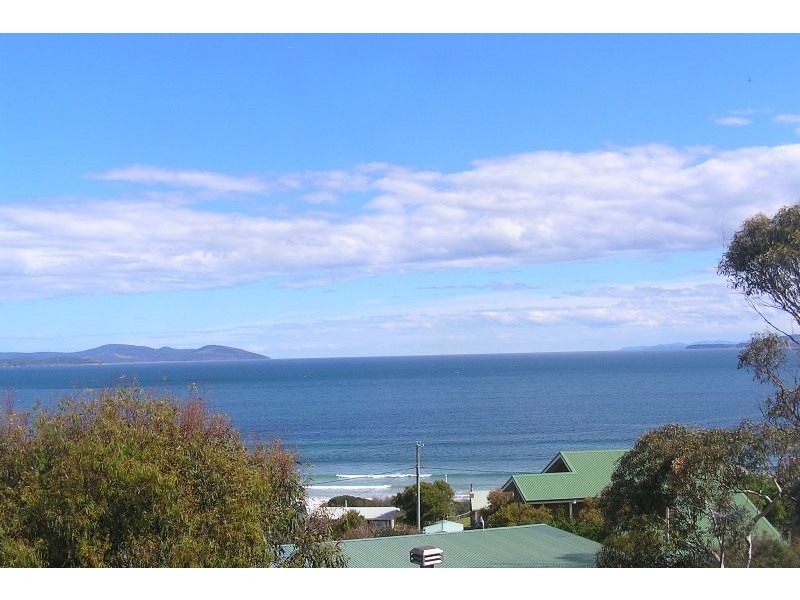 6 East Street, Dodges Ferry TAS 7173