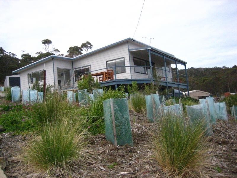 148 Apex Point Road, White Beach TAS 7184