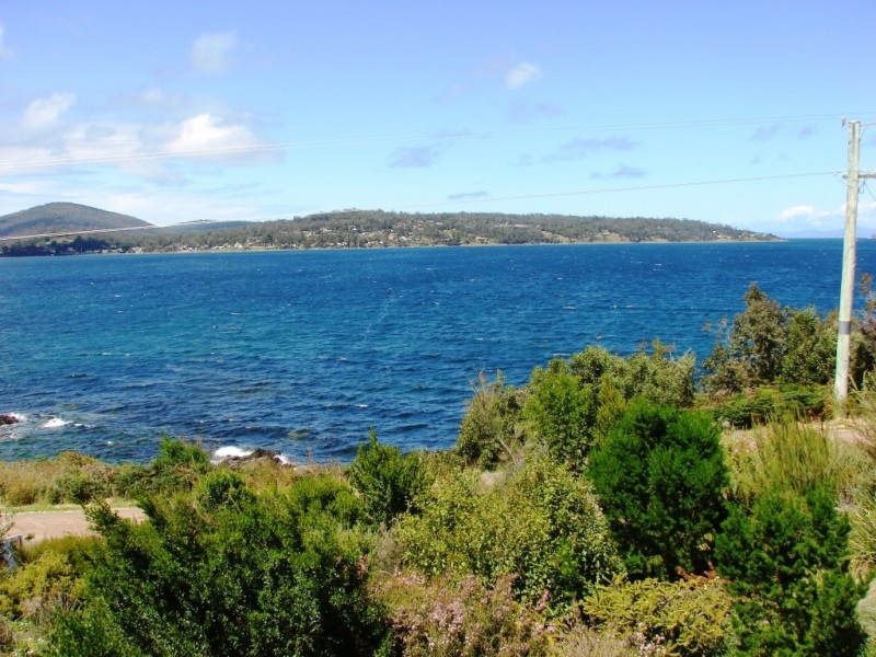 148 Apex Point Road, White Beach TAS 7184