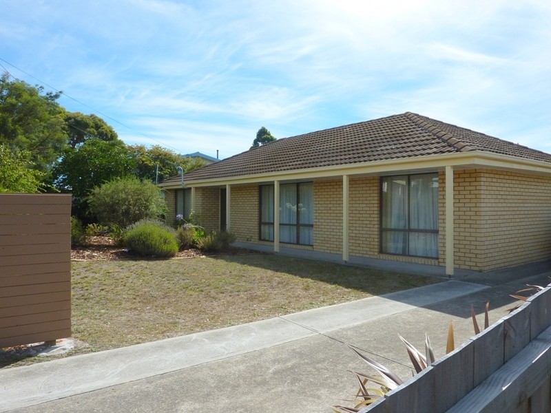 27 Hoffman Street, Midway Point TAS 7171
