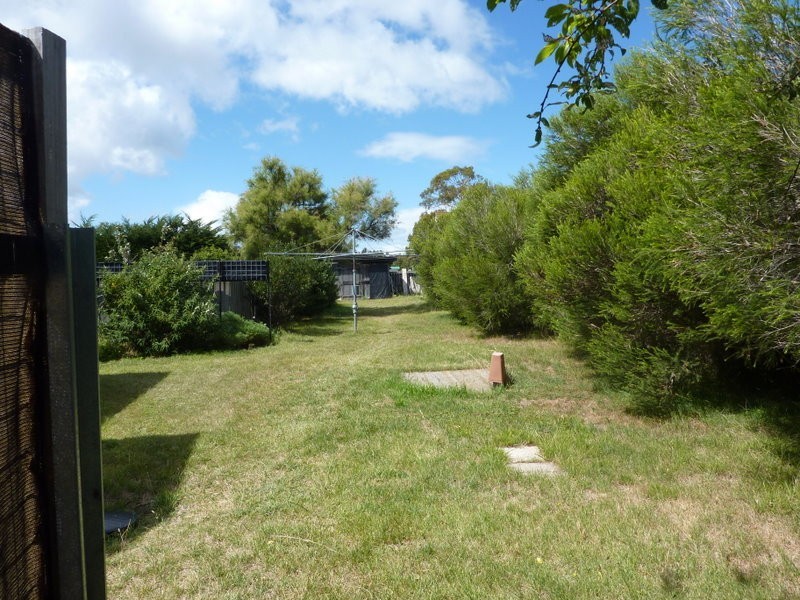 26 Seventh Avenue, Dodges Ferry TAS 7173