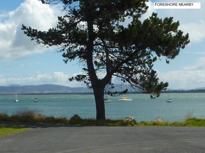 26 Seventh Avenue, Dodges Ferry TAS 7173