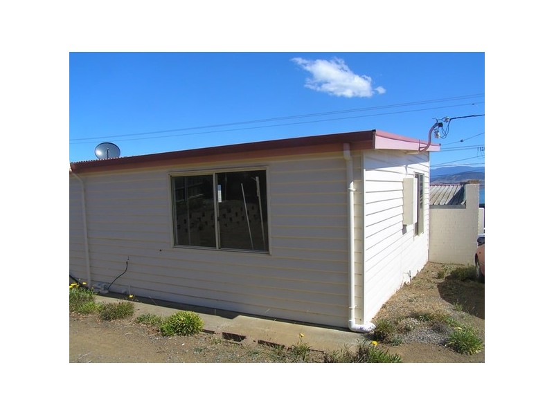 1-3, 39 Penna Road, Midway Point TAS 7171