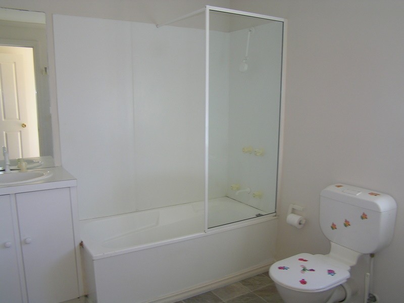 1-3, 39 Penna Road, Midway Point TAS 7171