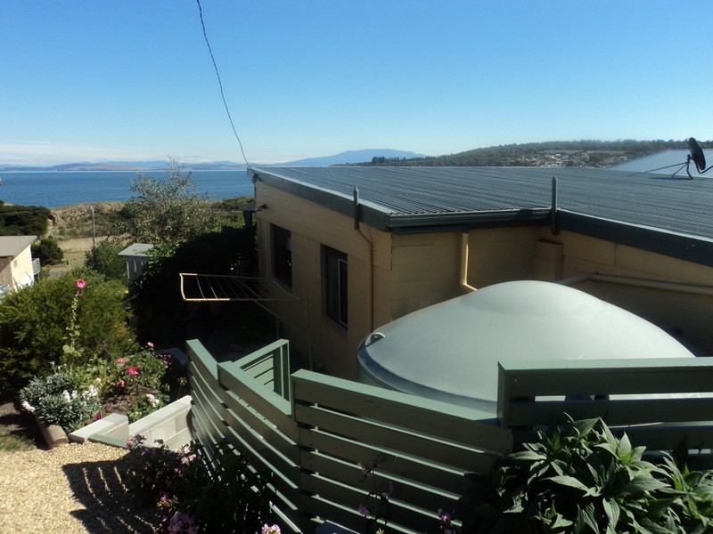 27 Myrica Street, Primrose Sands TAS 7173