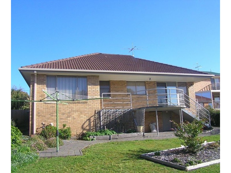 17 Lake Vue Parade, Midway Point TAS 7171