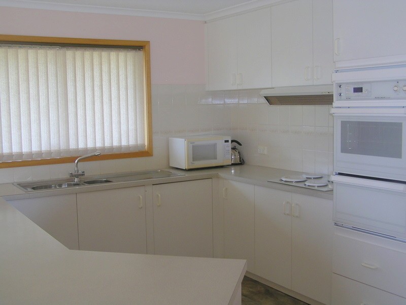 17 Lake Vue Parade, Midway Point TAS 7171