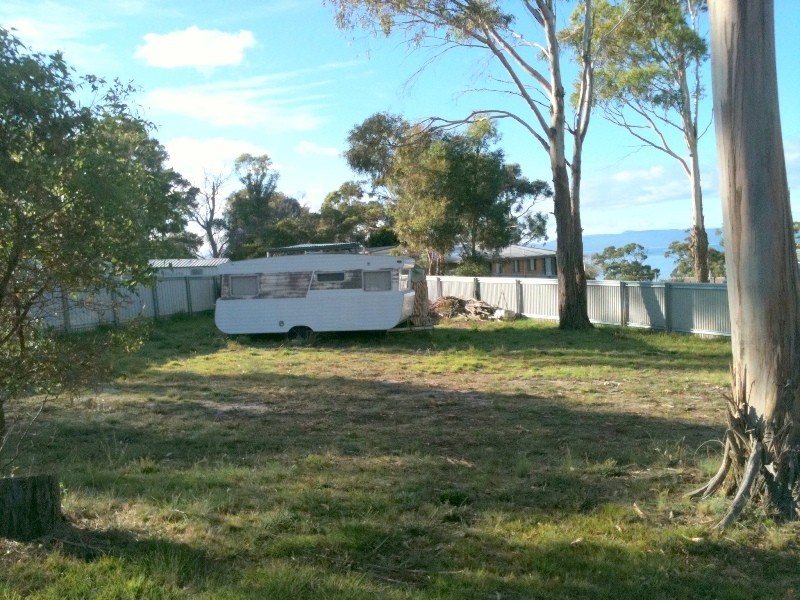 10 Oak Street, Primrose Sands TAS 7173