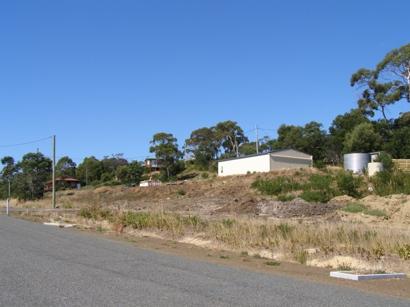 1 Esther Court, Dodges Ferry TAS 7173