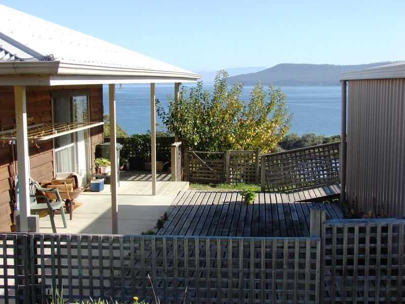 57 Lagoon rd, White Beach TAS 7184
