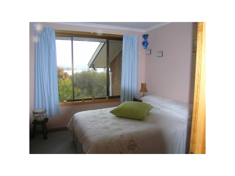 16 Toongabbie Street, Midway Point TAS 7171