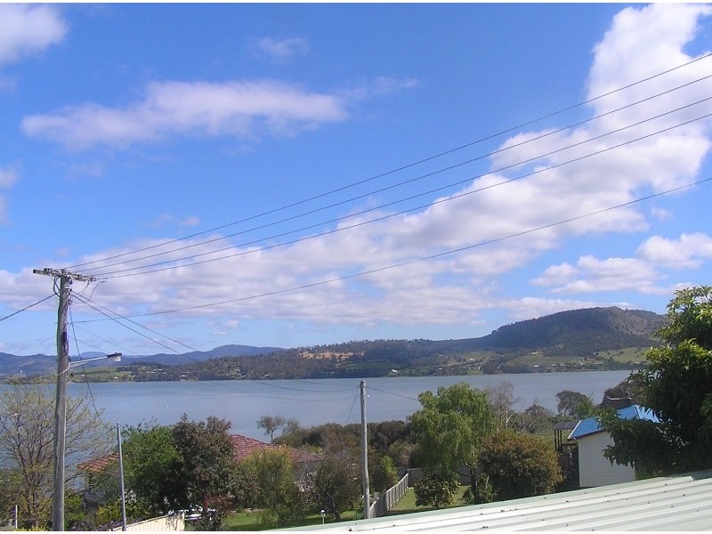 16 Brady Street, Midway Point TAS 7171