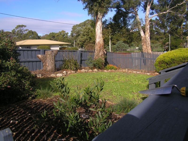 8 Tenth Avenue, Dodges Ferry TAS 7173