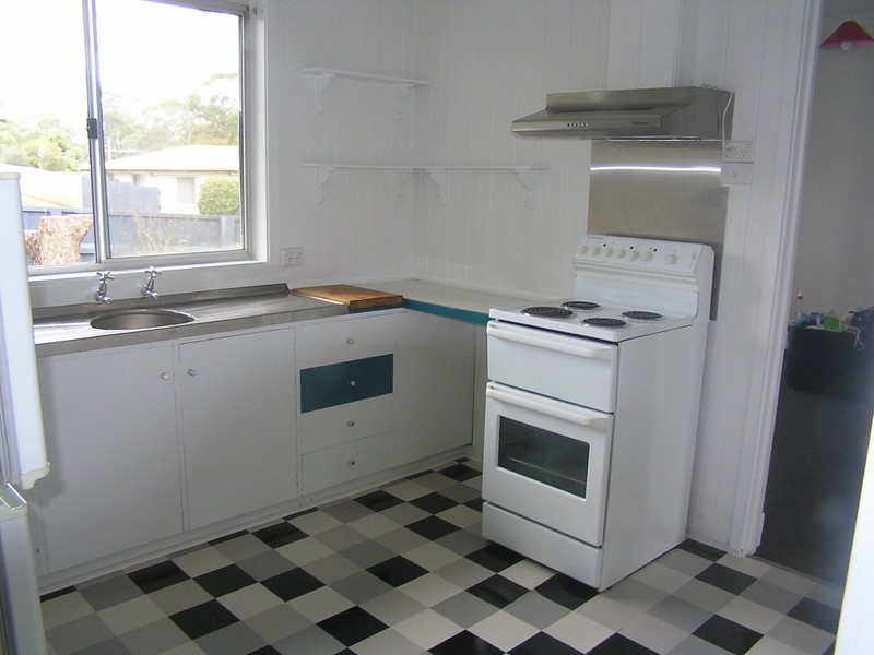 8 Tenth Avenue, Dodges Ferry TAS 7173