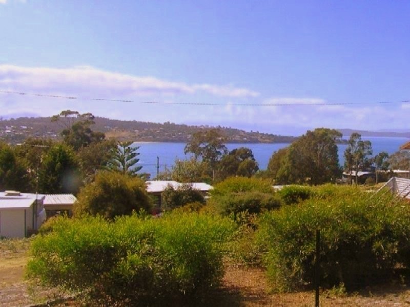 16 Kestrel Street, Primrose Sands TAS 7173