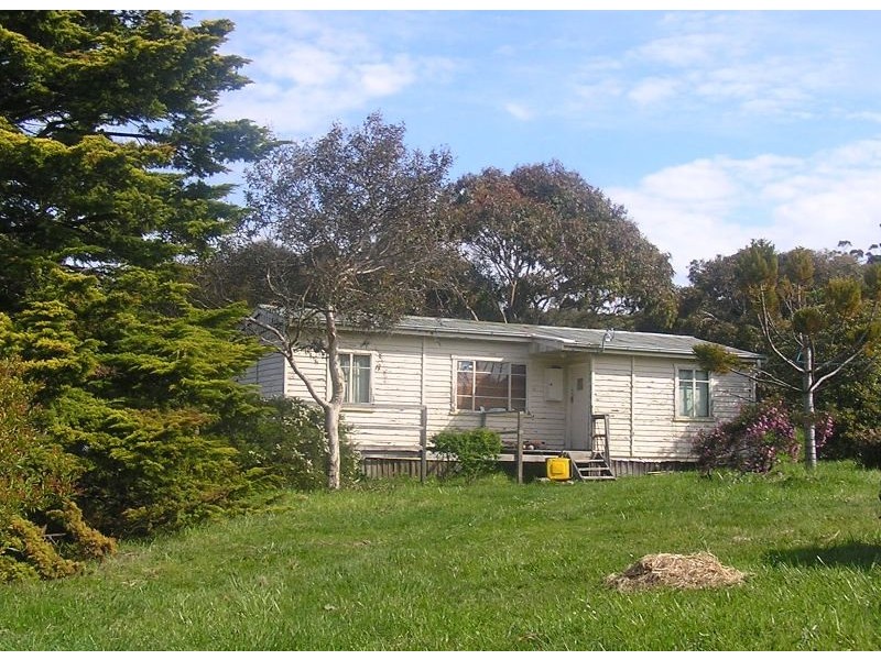 18 Boomer Jetty Road, Boomer Bay TAS 7177