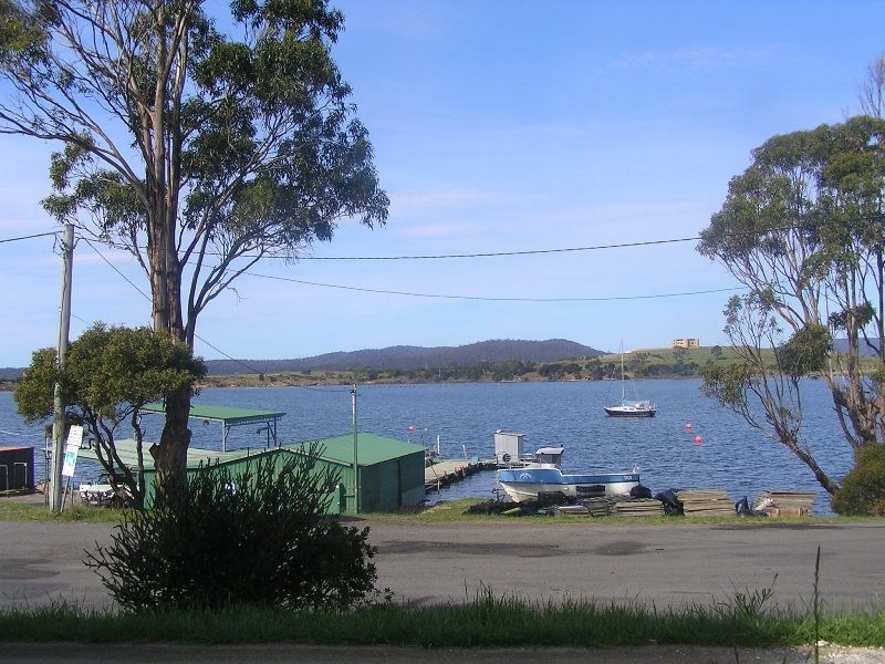 18 Boomer Jetty Road, Boomer Bay TAS 7177