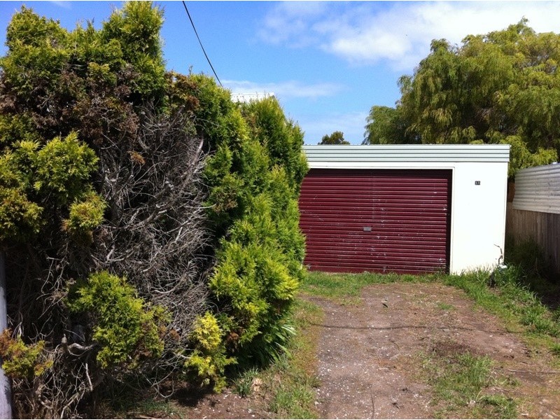 15 Erle Street, Carlton River TAS 7173