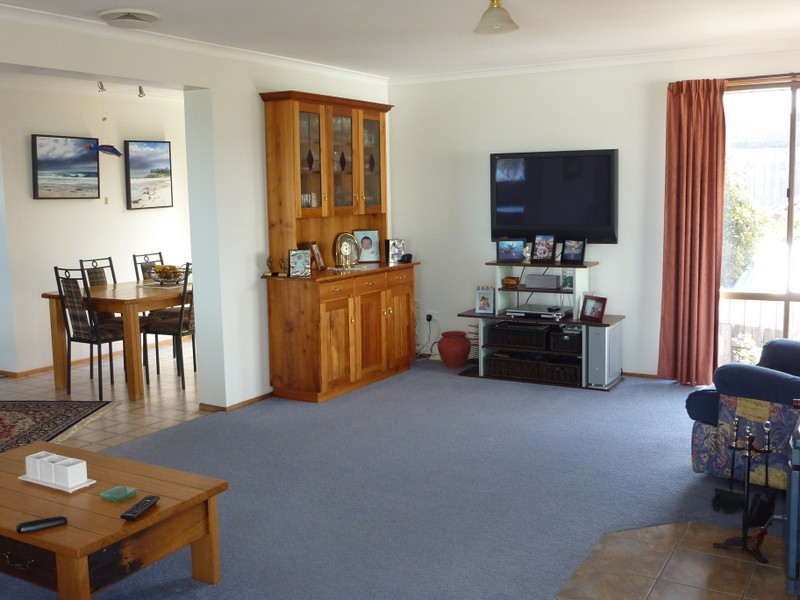 33 Raynors Road, Midway Point TAS 7171