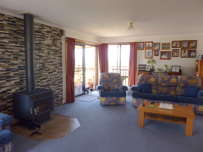 33 Raynors Road, Midway Point TAS 7171
