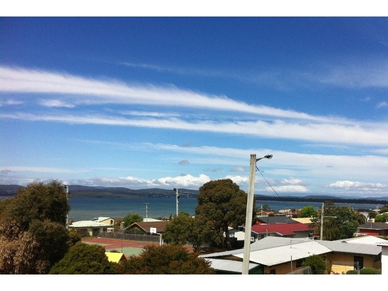 33 Raynors Road, Midway Point TAS 7171