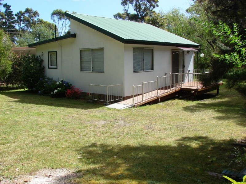 2 Martin Court, White Beach TAS 7184