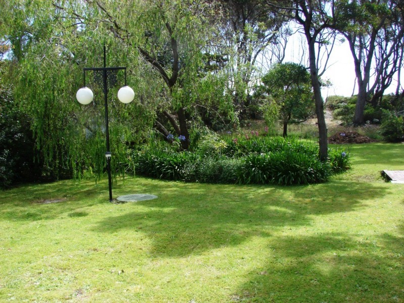 2 Martin Court, White Beach TAS 7184