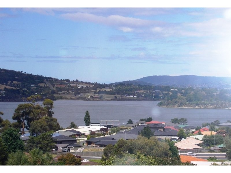 2/5 Natlee Crescent, Old Beach TAS 7017