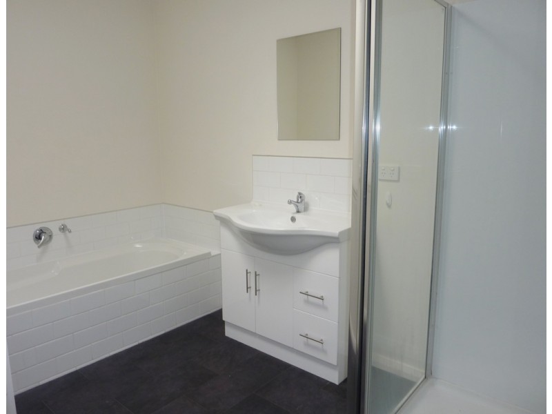 Unit 4/5 Northsun Place, Midway Point TAS 7171