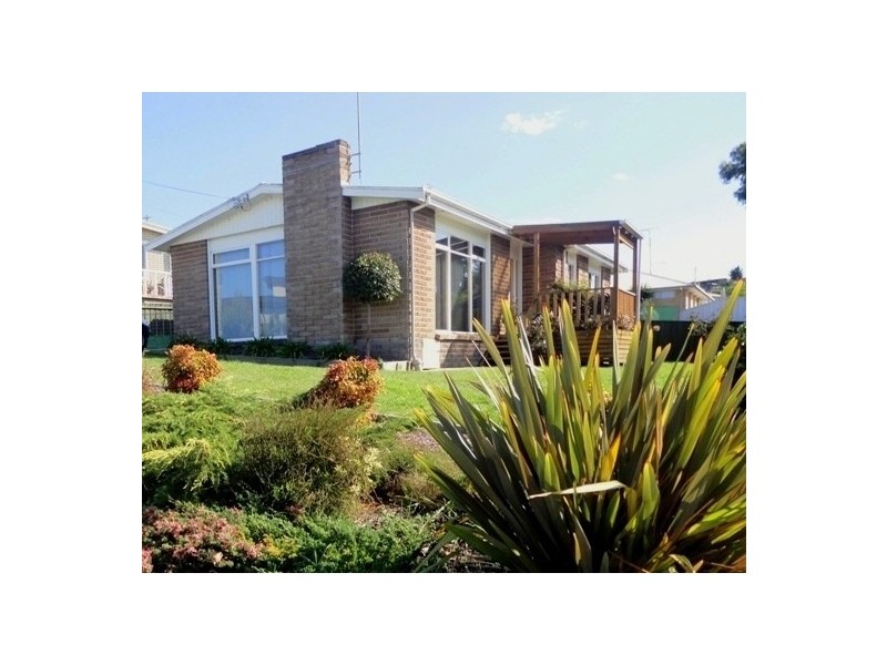 4 Suncrest Street, Midway Point TAS 7171
