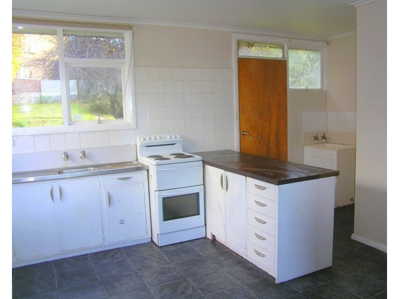 32 Esplanade, Midway Point TAS 7171