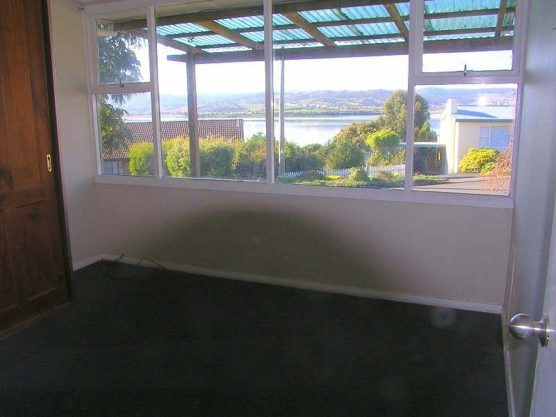 32 Esplanade, Midway Point TAS 7171