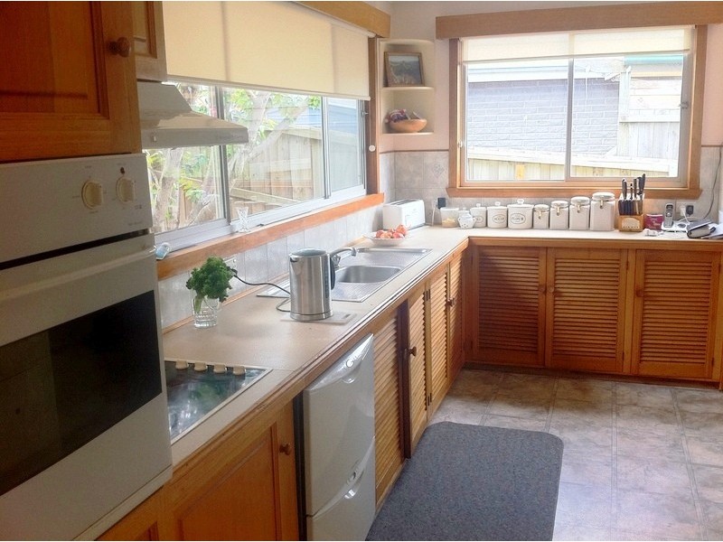 18 Esplanade, Midway Point TAS 7171