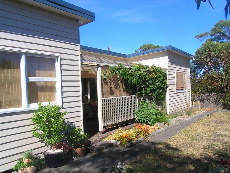 6 Ninth Avenue, Dodges Ferry TAS 7173