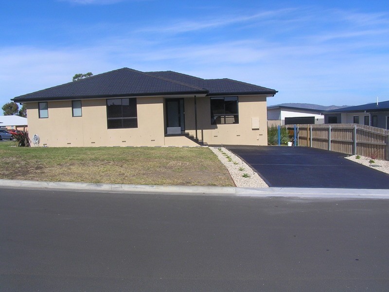 9 Abate Place, Midway Point TAS 7171