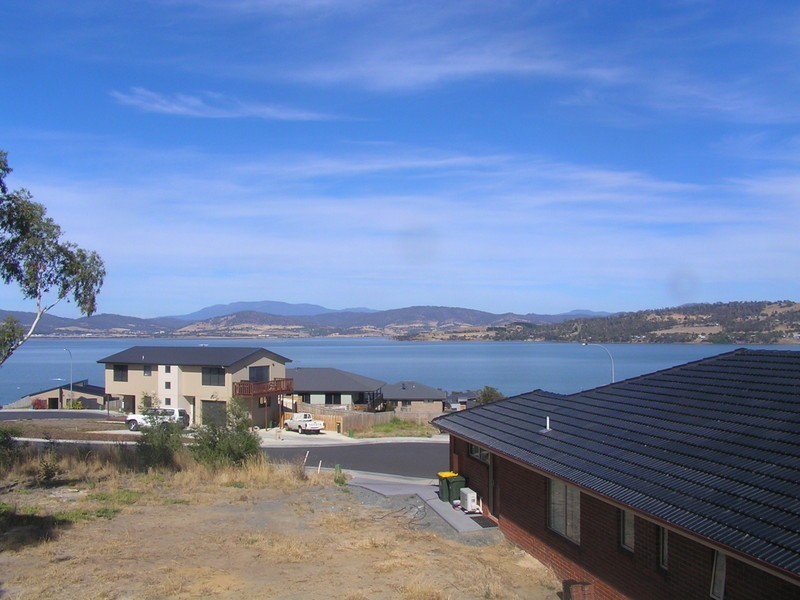 9 Abate Place, Midway Point TAS 7171