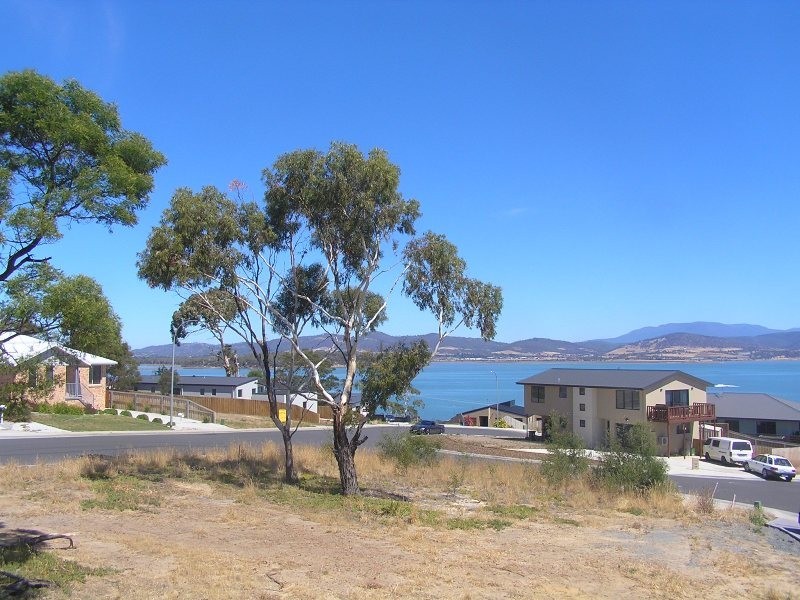9 Abate Place, Midway Point TAS 7171