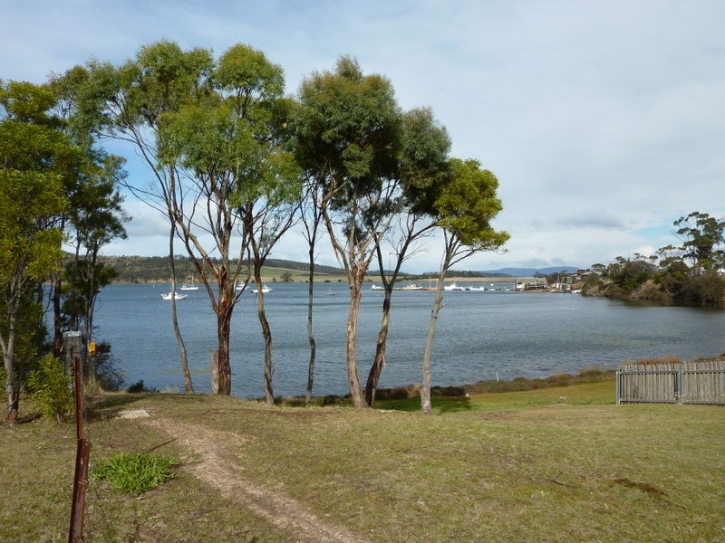 91 Arthur Highway, Dunalley TAS 7177