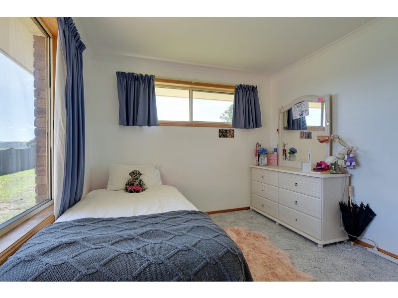 14 Kirabati Road, Midway Point TAS 7171