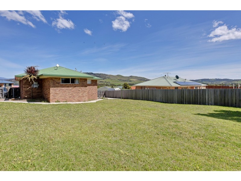 14 Kirabati Road, Midway Point TAS 7171