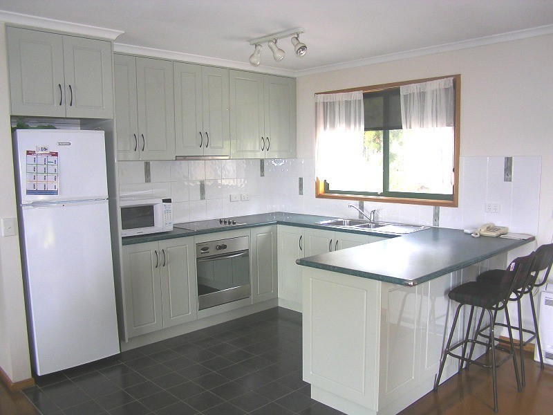 73 Lagoon Road, White Beach TAS 7184