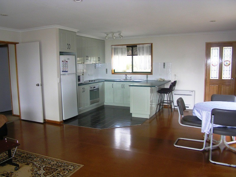 73 Lagoon Road, White Beach TAS 7184
